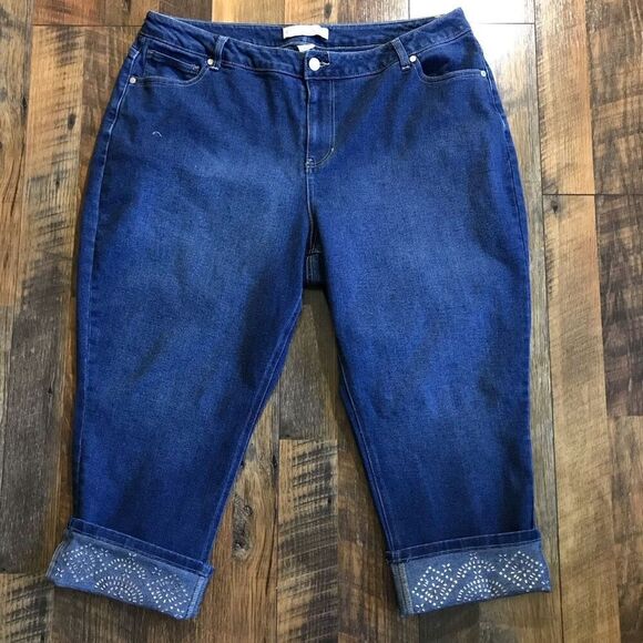 Cato women’s plus Size 20W blue jeans Capris embellished cuff hem denim crop - Picture 1 of 5